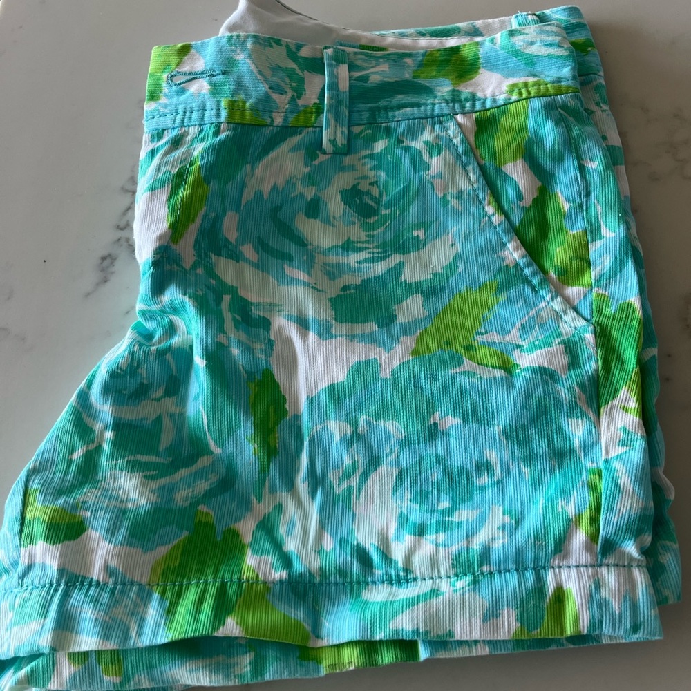 Lilly Pulitzer Poolside Blue Floral Callahan Shorts
